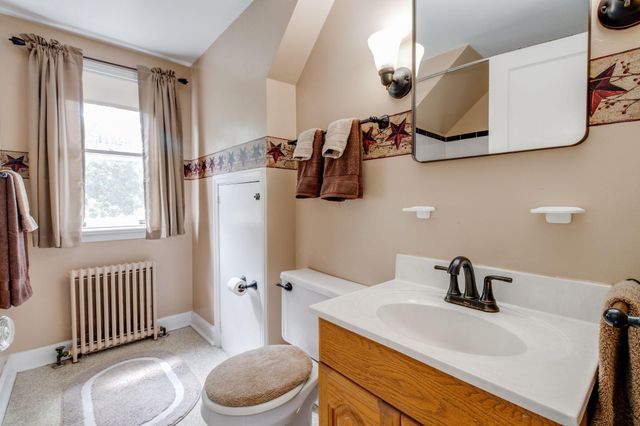 1571 HILLCREST AVE, Lancaster, PA 17601