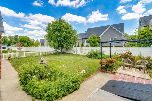 1571 HILLCREST AVE, Lancaster, PA 17601