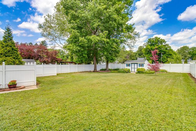 1571 HILLCREST AVE, Lancaster, PA 17601