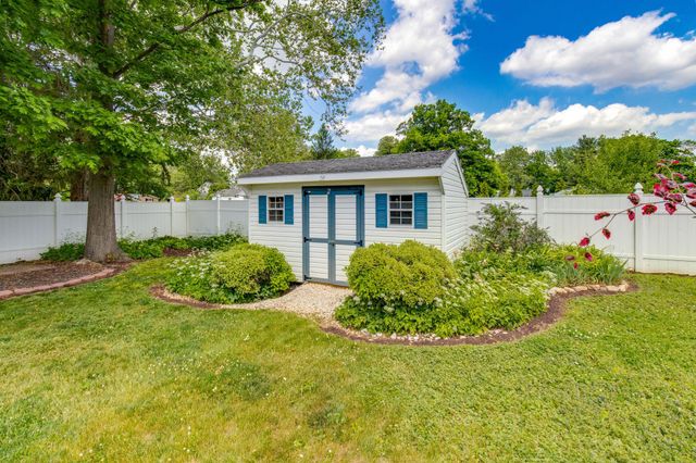 1571 HILLCREST AVE, Lancaster, PA 17601