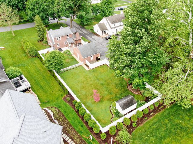 1571 HILLCREST AVE, Lancaster, PA 17601