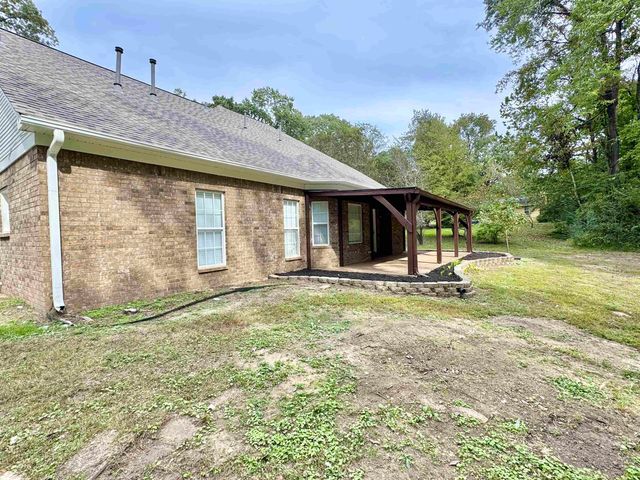 1849 CAMPBELL RD, Millington, TN 38053