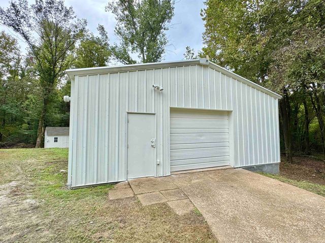 1849 CAMPBELL RD, Millington, TN 38053