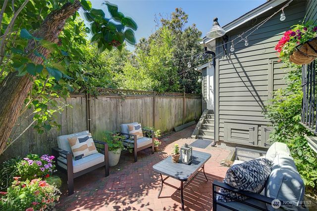 2309 NW 73rd, Seattle, WA 98117