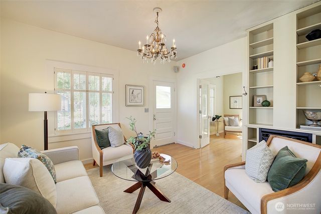 2309 NW 73rd, Seattle, WA 98117