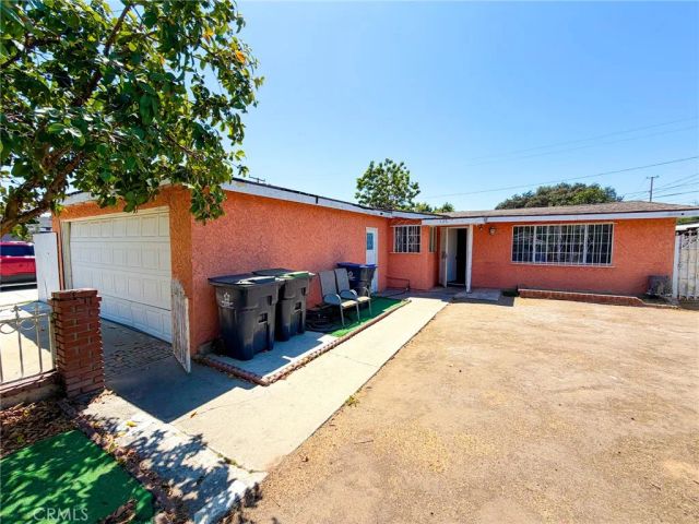 526 Nottingham, Santa Ana, CA 92703
