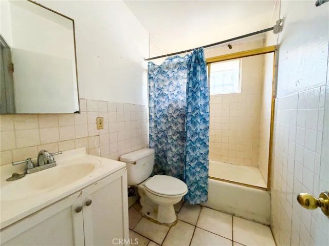 526 Nottingham, Santa Ana, CA 92703