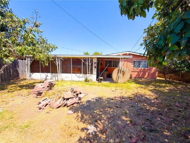 526 Nottingham, Santa Ana, CA 92703