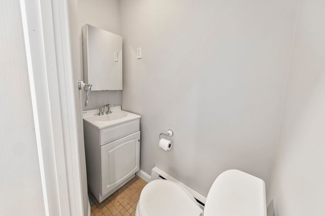 136 Willow Street, Waltham, MA 02453