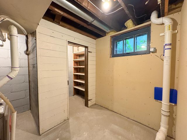 209 11th Street N, Moorhead, MN 56560