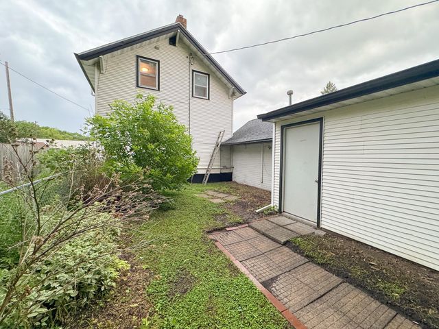 209 11th Street N, Moorhead, MN 56560
