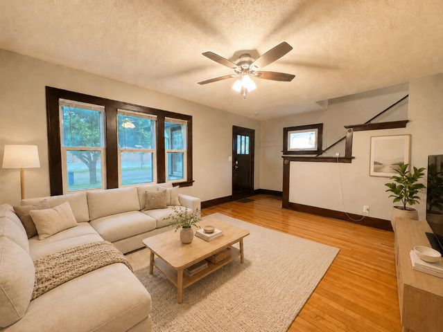 209 11th Street N, Moorhead, MN 56560