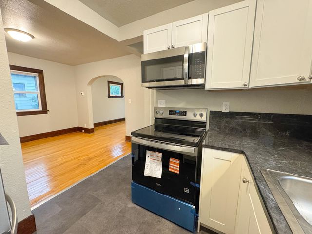 209 11th Street N, Moorhead, MN 56560