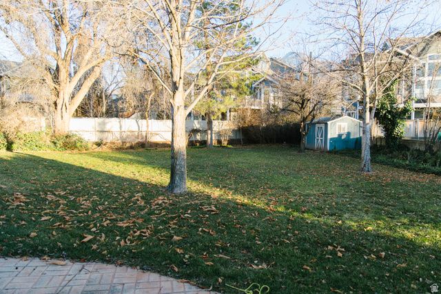 4197 S HOLLOWAY DR, Holladay, UT 84124