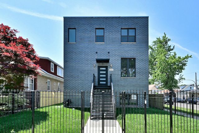 4859 W Hirsch Street, Chicago, IL 60651