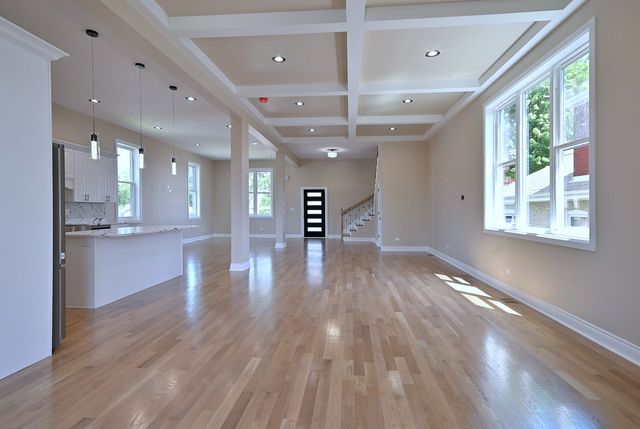 4859 W Hirsch Street, Chicago, IL 60651