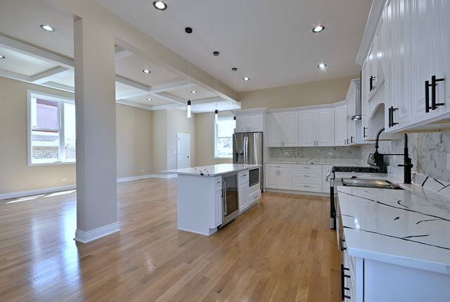 4859 W Hirsch Street, Chicago, IL 60651