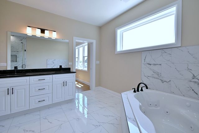 4859 W Hirsch Street, Chicago, IL 60651