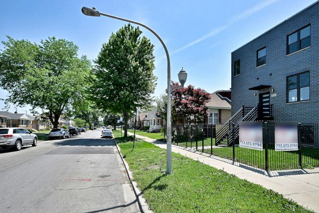 4859 W Hirsch Street, Chicago, IL 60651