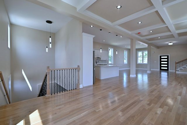 4859 W Hirsch Street, Chicago, IL 60651