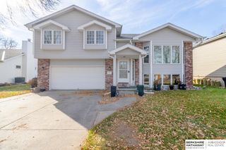 5221 NW 3 Street, Lincoln, NE 68521