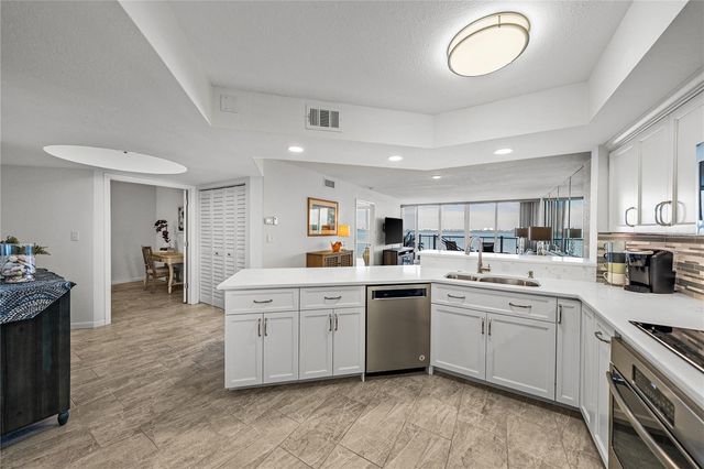 5279 ISLA KEY BOULEVARD S 113, St Petersburg, FL 33715