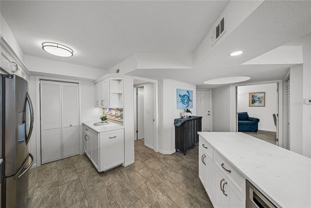 5279 ISLA KEY BOULEVARD S 113, St Petersburg, FL 33715