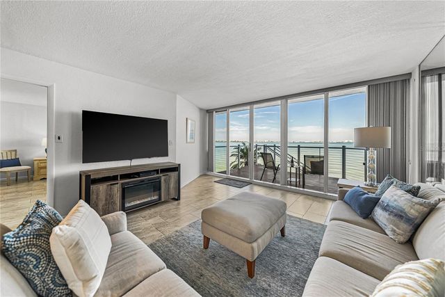 5279 ISLA KEY BOULEVARD S 113, St Petersburg, FL 33715