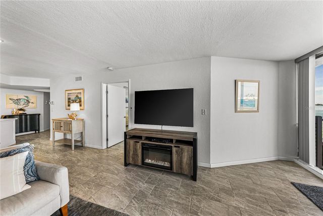 5279 ISLA KEY BOULEVARD S 113, St Petersburg, FL 33715