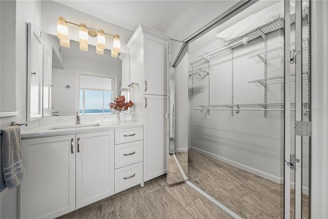 5279 ISLA KEY BOULEVARD S 113, St Petersburg, FL 33715