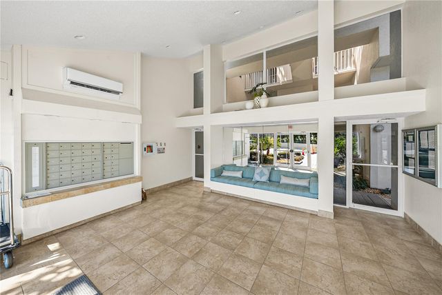 5279 ISLA KEY BOULEVARD S 113, St Petersburg, FL 33715