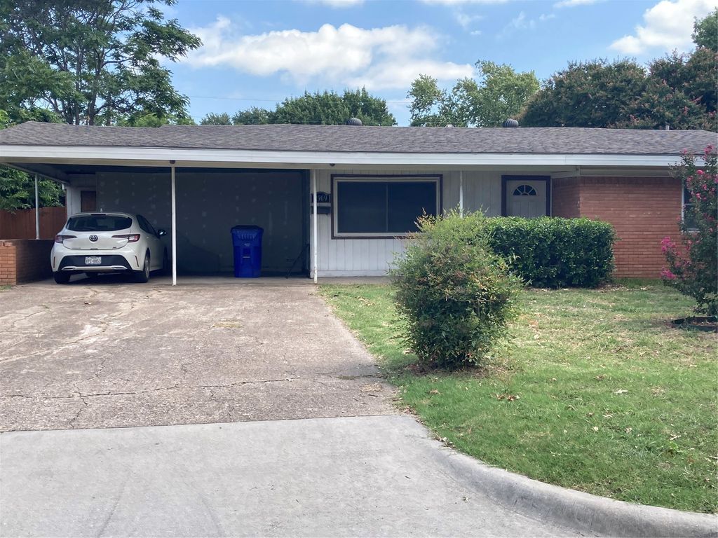 2909 Randy Lane, Farmers Branch, TX 75234