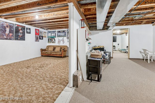 12 Cabin Brook Crescent, Manchester, NJ 08759