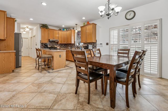 12 Cabin Brook Crescent, Manchester, NJ 08759