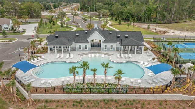 32 HARDWOOD TRAIL, Palm Coast, FL 32137