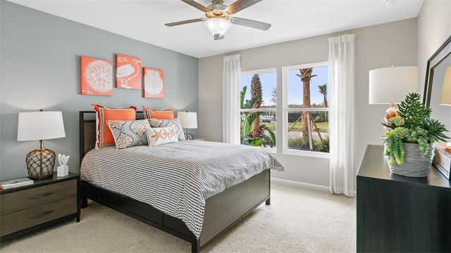 32 HARDWOOD TRAIL, Palm Coast, FL 32137