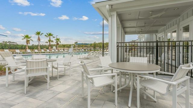 32 HARDWOOD TRAIL, Palm Coast, FL 32137