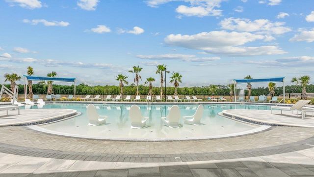 32 HARDWOOD TRAIL, Palm Coast, FL 32137