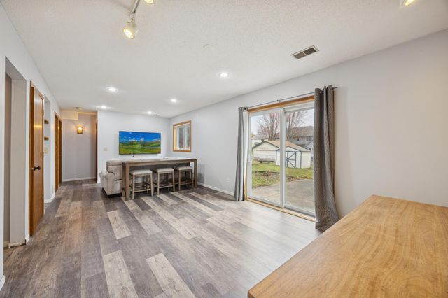 10485 Lee Drive, Eden Prairie, MN 55347