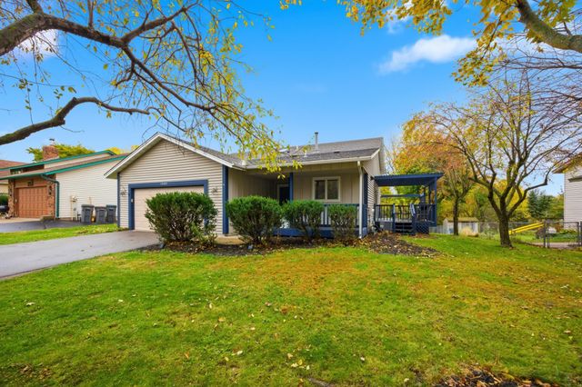 10485 Lee Drive, Eden Prairie, MN 55347