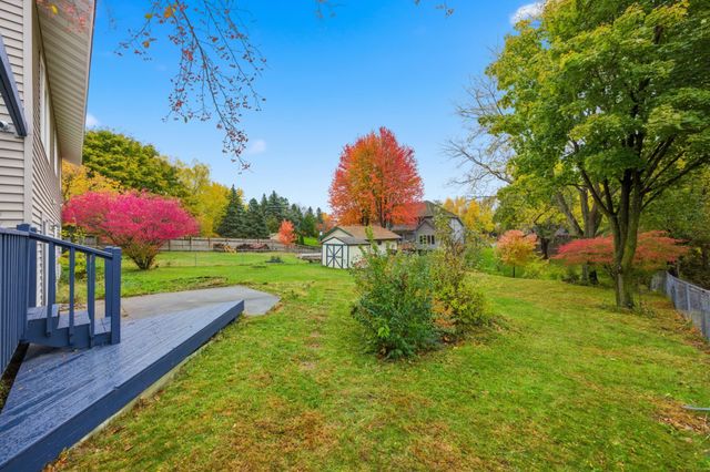 10485 Lee Drive, Eden Prairie, MN 55347