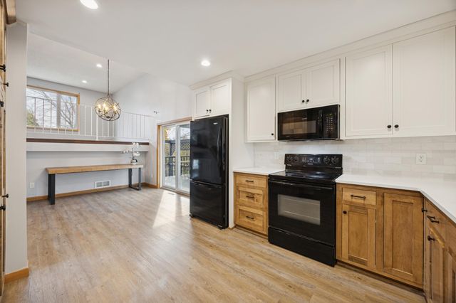 10485 Lee Drive, Eden Prairie, MN 55347