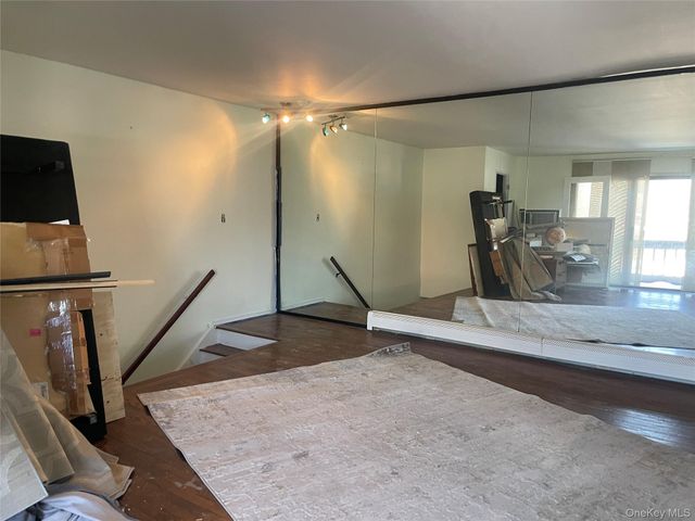 194 Sneden Place 194, Spring Valley, NY 10977