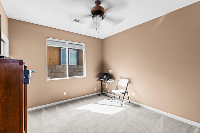 470 Zuni River Circle SW, Los Lunas, NM 87031