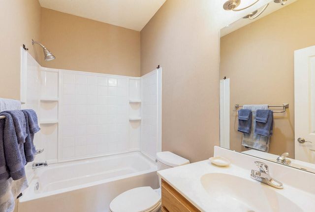 470 Zuni River Circle SW, Los Lunas, NM 87031