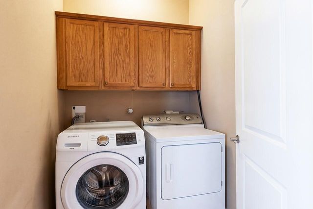 470 Zuni River Circle SW, Los Lunas, NM 87031