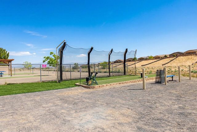 470 Zuni River Circle SW, Los Lunas, NM 87031