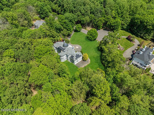118 Mountainside View, Morganville, NJ 07751