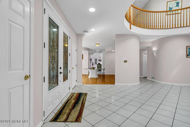 118 Mountainside View, Morganville, NJ 07751
