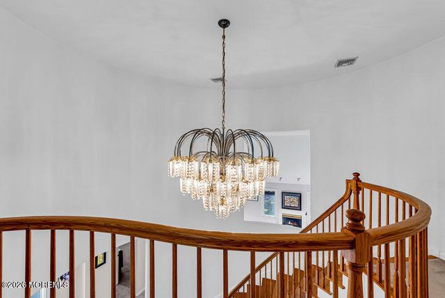 118 Mountainside View, Morganville, NJ 07751